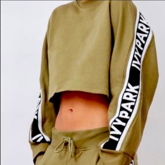IVY PARK Tops - IVY PARK Logo Tape Crop Sweatshirt in Green